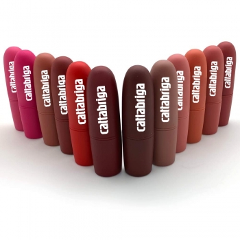 Multiple shade lipsticks